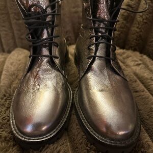 Kenneth Cole Metalic Silver Lace Up Boots